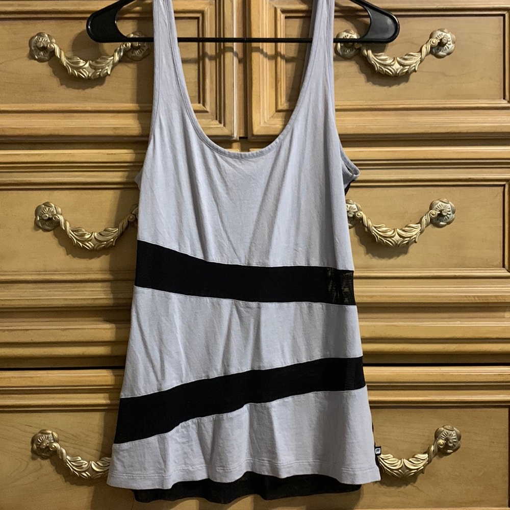 Fabletics - Breathable comfortable work tank